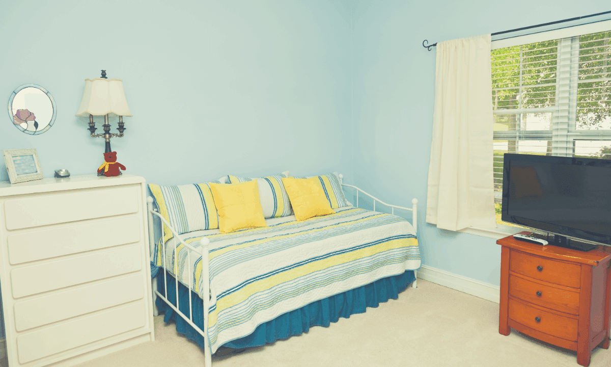 Best Mattress For Daybeds 2023 [Buyer’s Guide]
