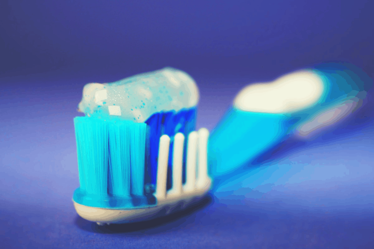 sleeping with garlic under pillow brush your teeth
