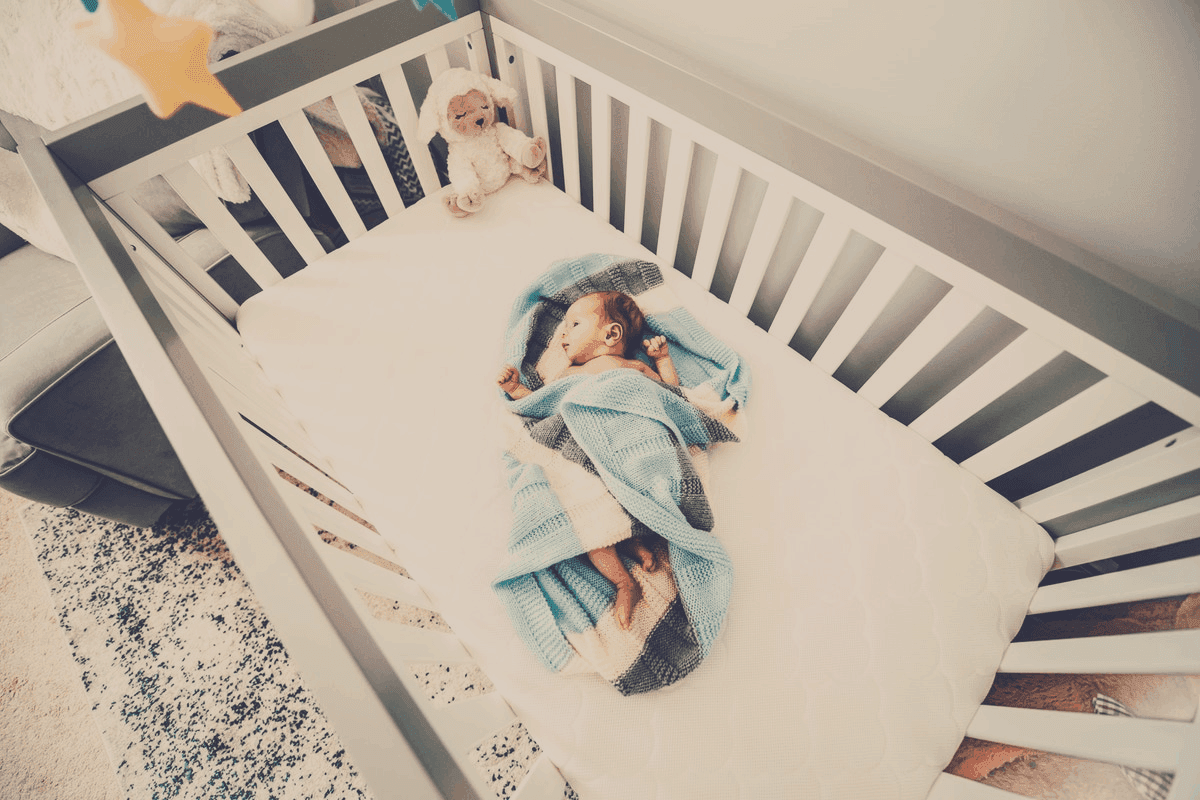 How To Transition Baby From Co-Sleeping To Crib [The Ultimate Guide]
